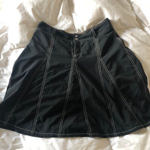 Women’s athleta skirt - black - size 8 T